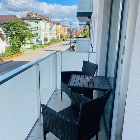 Luxury Queen Câmpulung Moldovenesc Exteriör bild